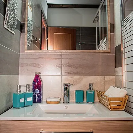 Bufa Beachfront Studios * Koropi
